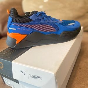 Puma RS-X Hot-wheels tennis shoes